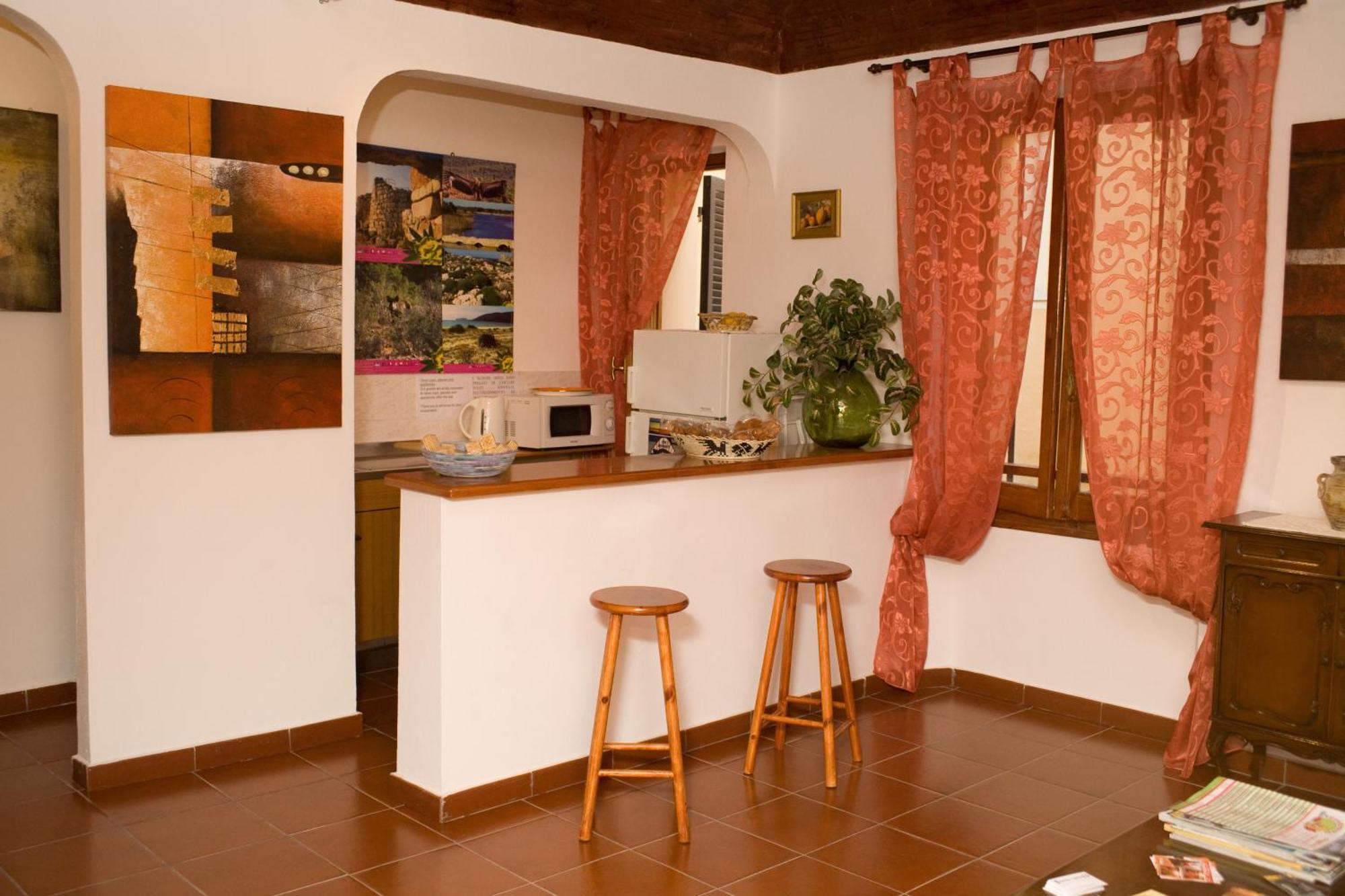 B&B Vecchia Альгеро Екстер'єр фото