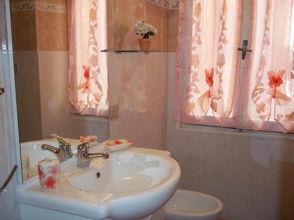 B&B Vecchia Альгеро Екстер'єр фото